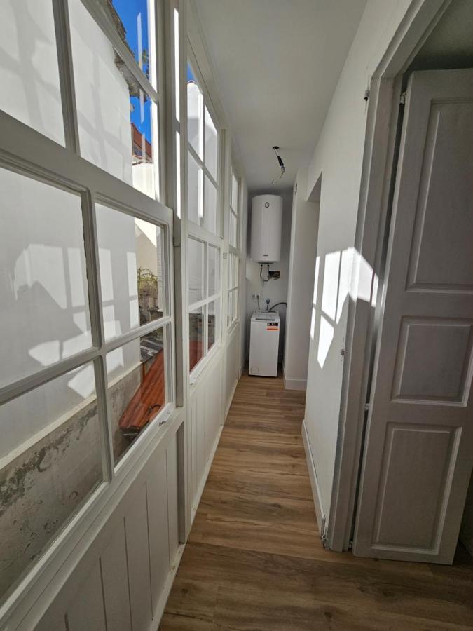 Apartamentos En El Centro - Plaza De Amboage - Wifi Ферроль Екстер'єр фото