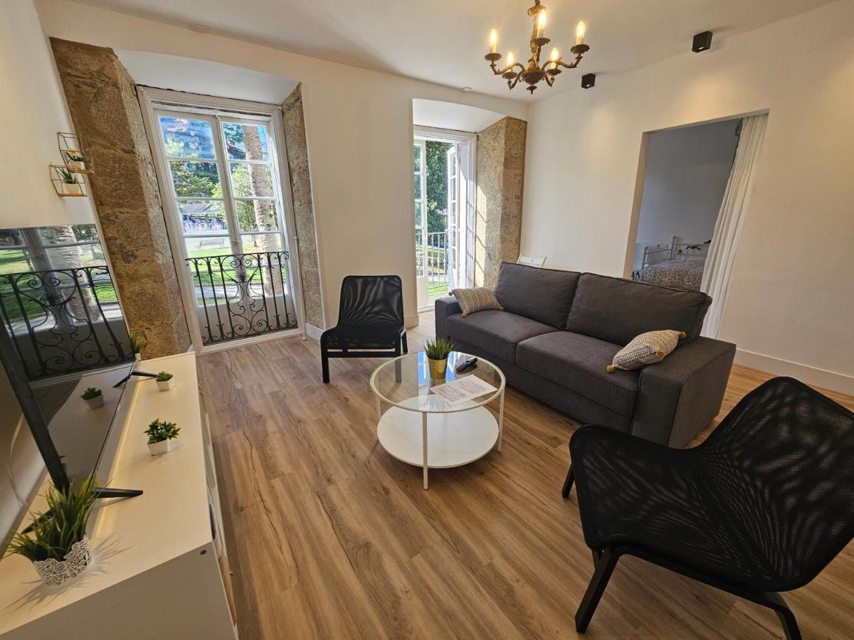 Apartamentos En El Centro - Plaza De Amboage - Wifi Ферроль Екстер'єр фото