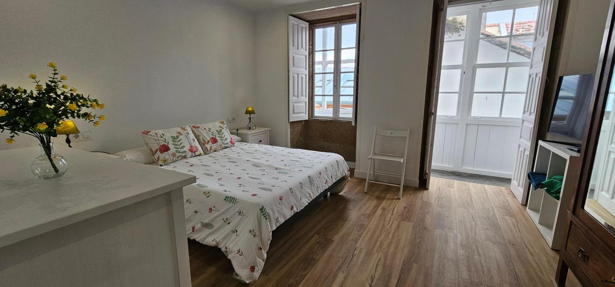 Apartamentos En El Centro - Plaza De Amboage - Wifi Ферроль Екстер'єр фото