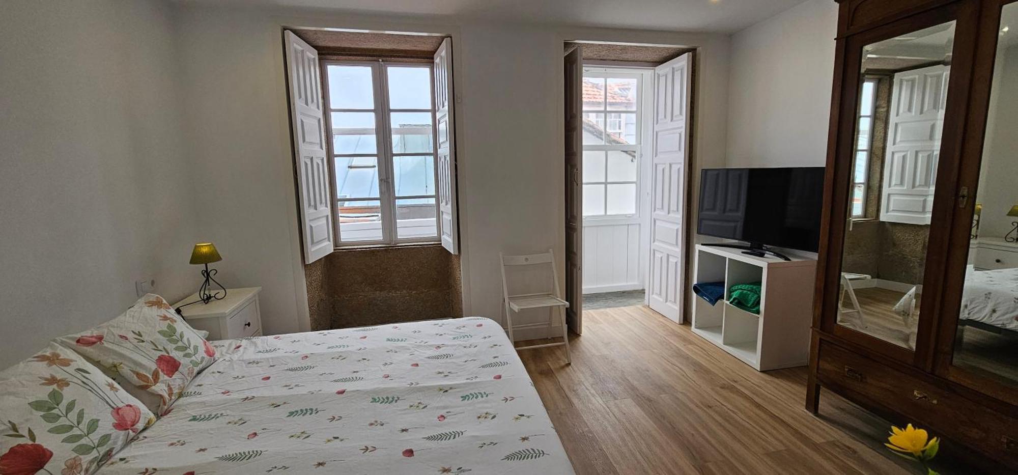 Apartamentos En El Centro - Plaza De Amboage - Wifi Ферроль Екстер'єр фото